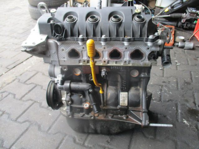 DACIA SANDERO II 2014 1, 2 двигатель D4F F732 3 тыс KM