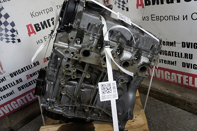 Двигатель вид с боку VW CBZB