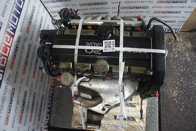 Фотография контрактного двигателя сверху VOLVO B 5254 S