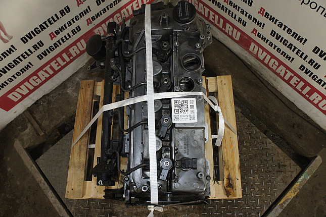 Фотография контрактного двигателя сверху Mercedes OM 611.981