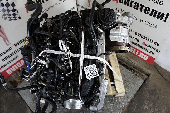 Фотография контрактного двигателя сверху Mercedes OM 612.962