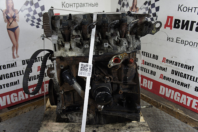 Двигатель вид с боку Opel F9Q 760