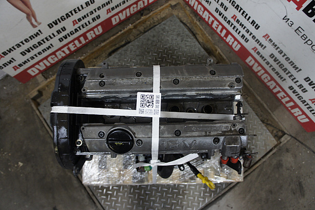 Фотография контрактного двигателя сверху Peugeot RFV (XU10J4R)