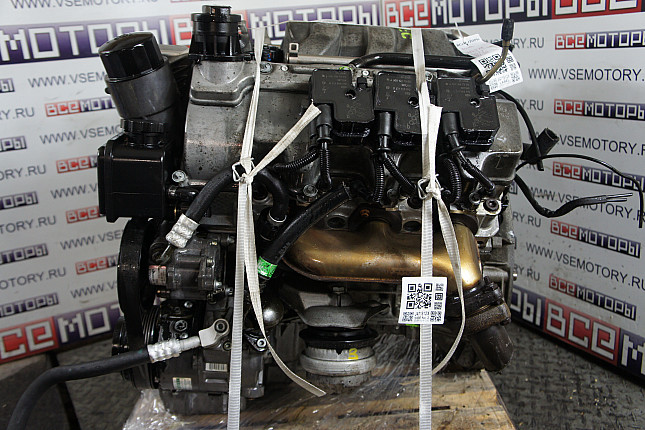 Двигатель вид с боку MERCEDES-BENZ M 112.911