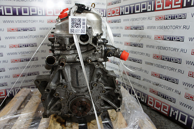 Двигатель вид с боку HONDA F18A3