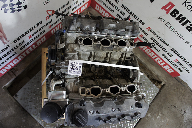 Фотография контрактного двигателя сверху Mercedes M 112.942