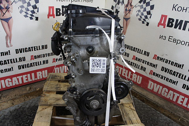 Двигатель вид с боку Citroen 1KR-FE