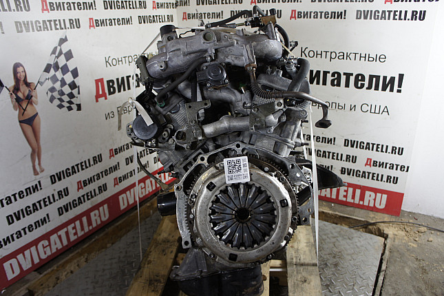 Двигатель вид с боку Suzuki H 25 A