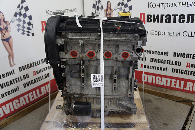 Двигатель вид с боку Land Rover 18 K4F