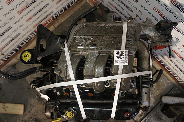 Фотография контрактного двигателя сверху CHRYSLER EGA