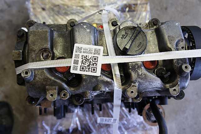 Фотография контрактного двигателя сверху Hyundai D3EA