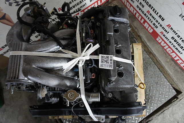 Фотография контрактного двигателя сверху Toyota 1MZ-FE