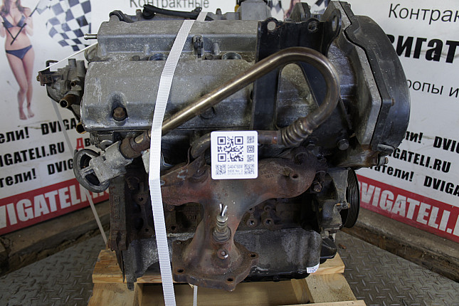 Двигатель вид с боку Hyundai G6CT