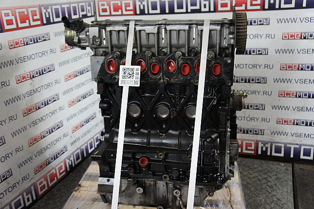 Двигатель вид с боку OPEL F9Q 760