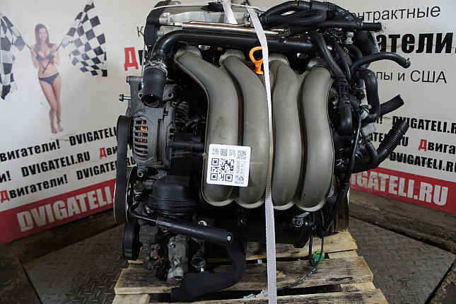 Двигатель вид с боку Audi ALT