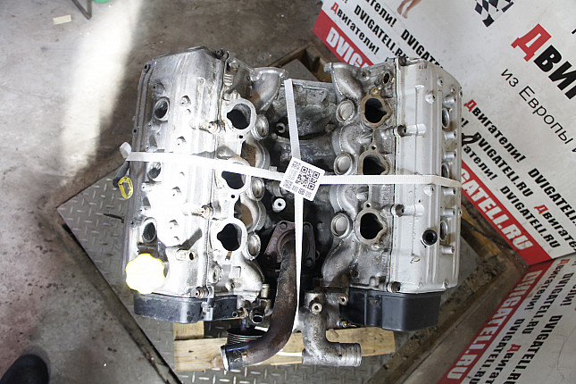 Фотография контрактного двигателя сверху Isuzu 6VE1