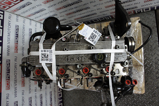 Фотография контрактного двигателя сверху JEEP M51