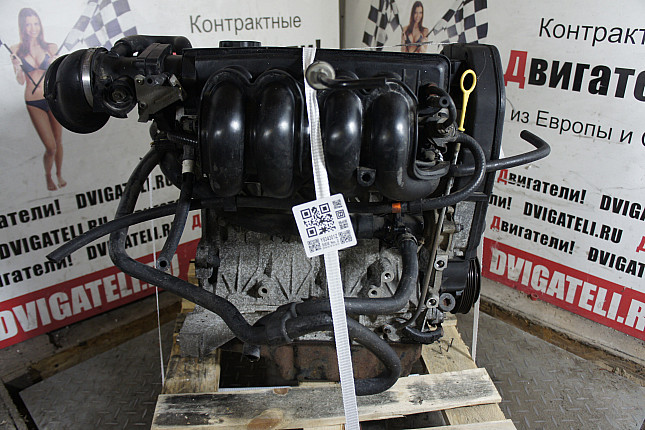 Двигатель вид с боку Rover 14 K4F