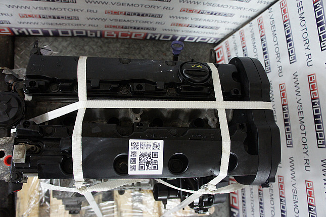 Фотография контрактного двигателя сверху PEUGEOT RFN