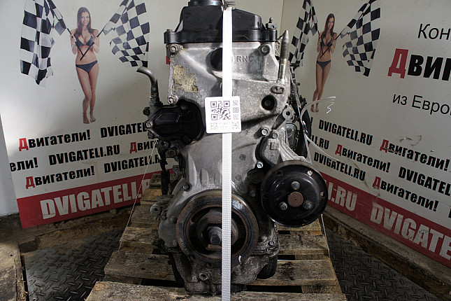 Двигатель вид с боку Honda R18A2