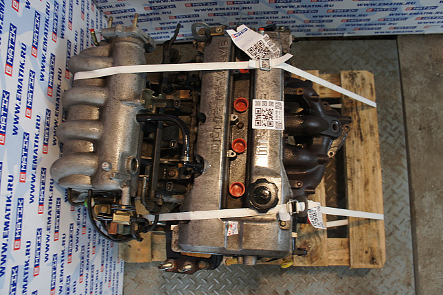 Фотография контрактного двигателя сверху MAZDA  ZM