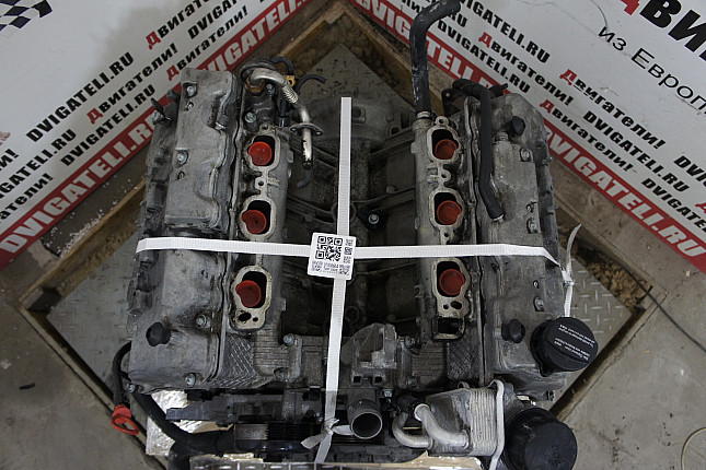 Фотография контрактного двигателя сверху Mercedes M 112.940