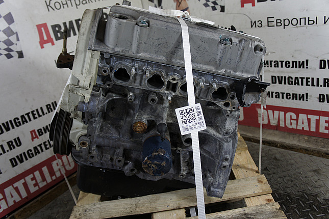 Двигатель вид с боку Honda D14A8