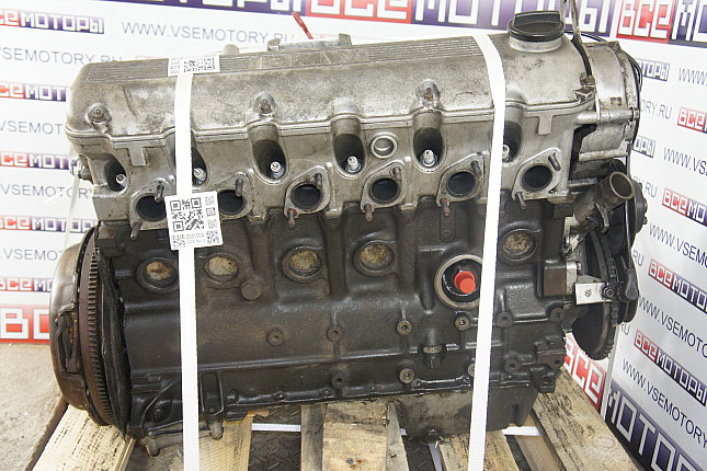 Двигатель вид с боку BMW M 20 B 20 (206EE)