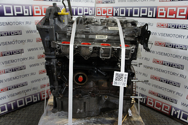 Двигатель вид с боку RENAULT K4MC813