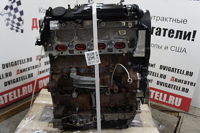 Двигатель вид с боку Land Rover 224DT