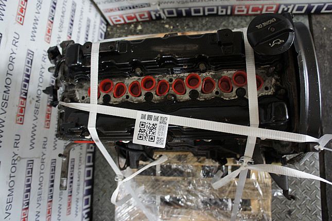 Фотография контрактного двигателя сверху MITSUBISHI 4G93 
