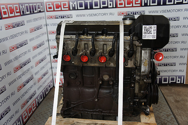Двигатель вид с боку BMW M 40 B 16 (164E1)